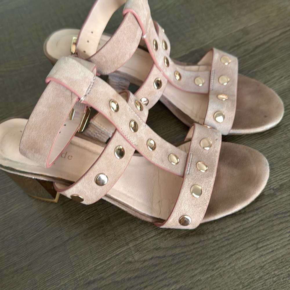 Kate Spade Welby suede studded sandals sz 8